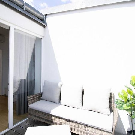 Sunny & Cozy Penthouse With Balcony L Dg4'14 Apartamento Viena Exterior foto