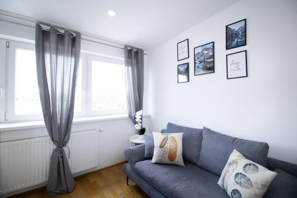 Sunny & Cozy Penthouse With Balcony L Dg4'14 Apartamento Viena Exterior foto
