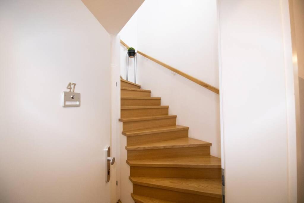 Sunny & Cozy Penthouse With Balcony L Dg4'14 Apartamento Viena Exterior foto