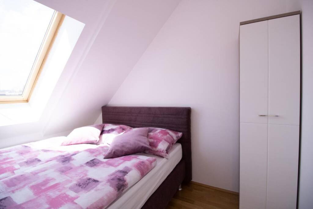 Sunny & Cozy Penthouse With Balcony L Dg4'14 Apartamento Viena Exterior foto