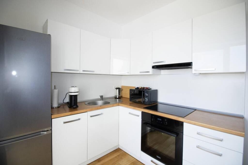 Sunny & Cozy Penthouse With Balcony L Dg4'14 Apartamento Viena Exterior foto